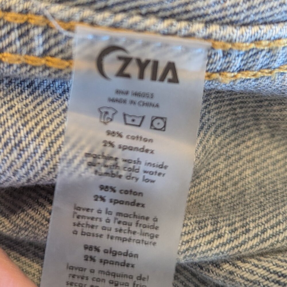 NWT Zyia Faded Indigo Crossroads Denim Jacket 2, Size M - Picture 13 of 13